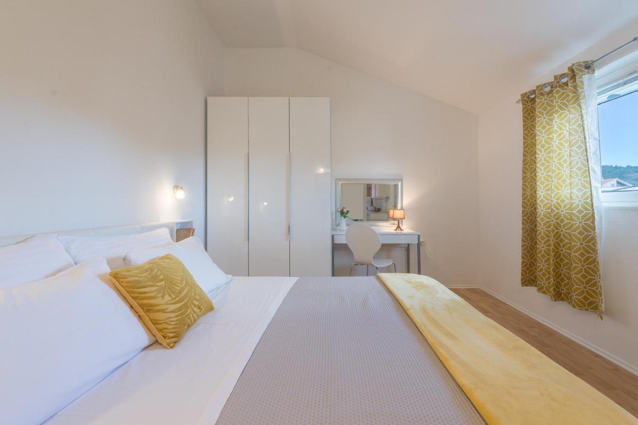 Apartments Maria 库克利卡 外观 照片
