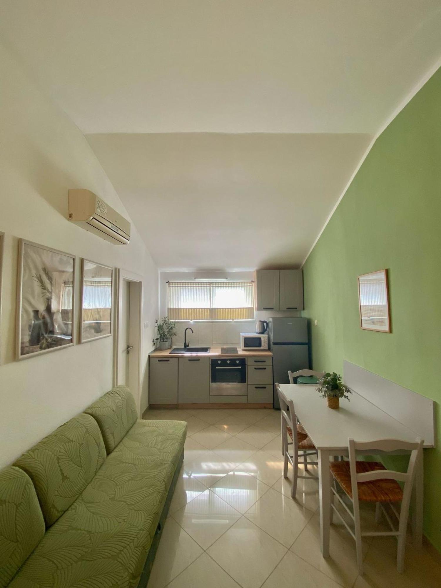 Apartments Maria 库克利卡 外观 照片